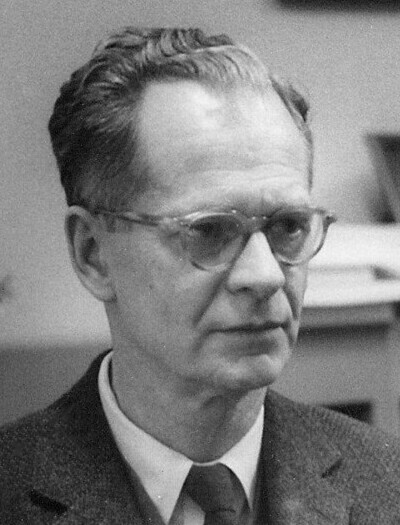 Black-and-white photograph of B.F. Skinner circa 1950 (cropped).