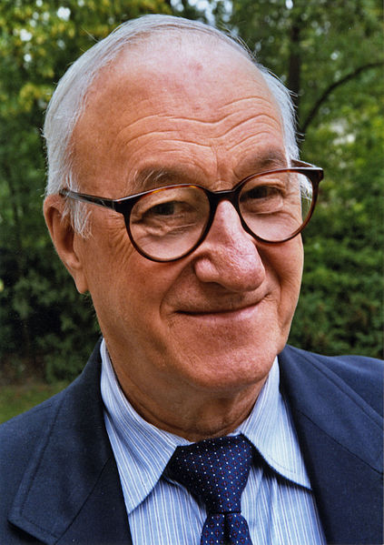 Photograph of Albert Bandura.