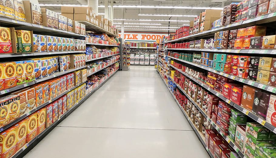 image of supermarket aisle.
