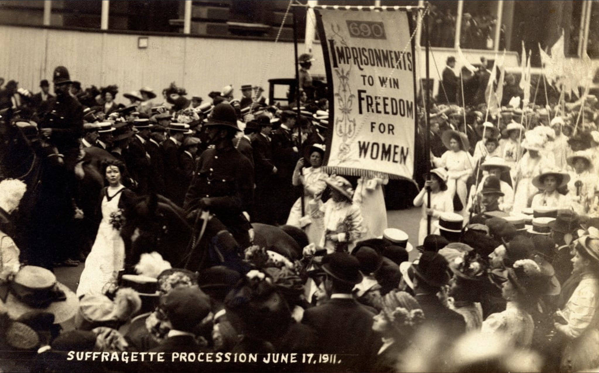 Suffragette procession to fight for women's right to vote