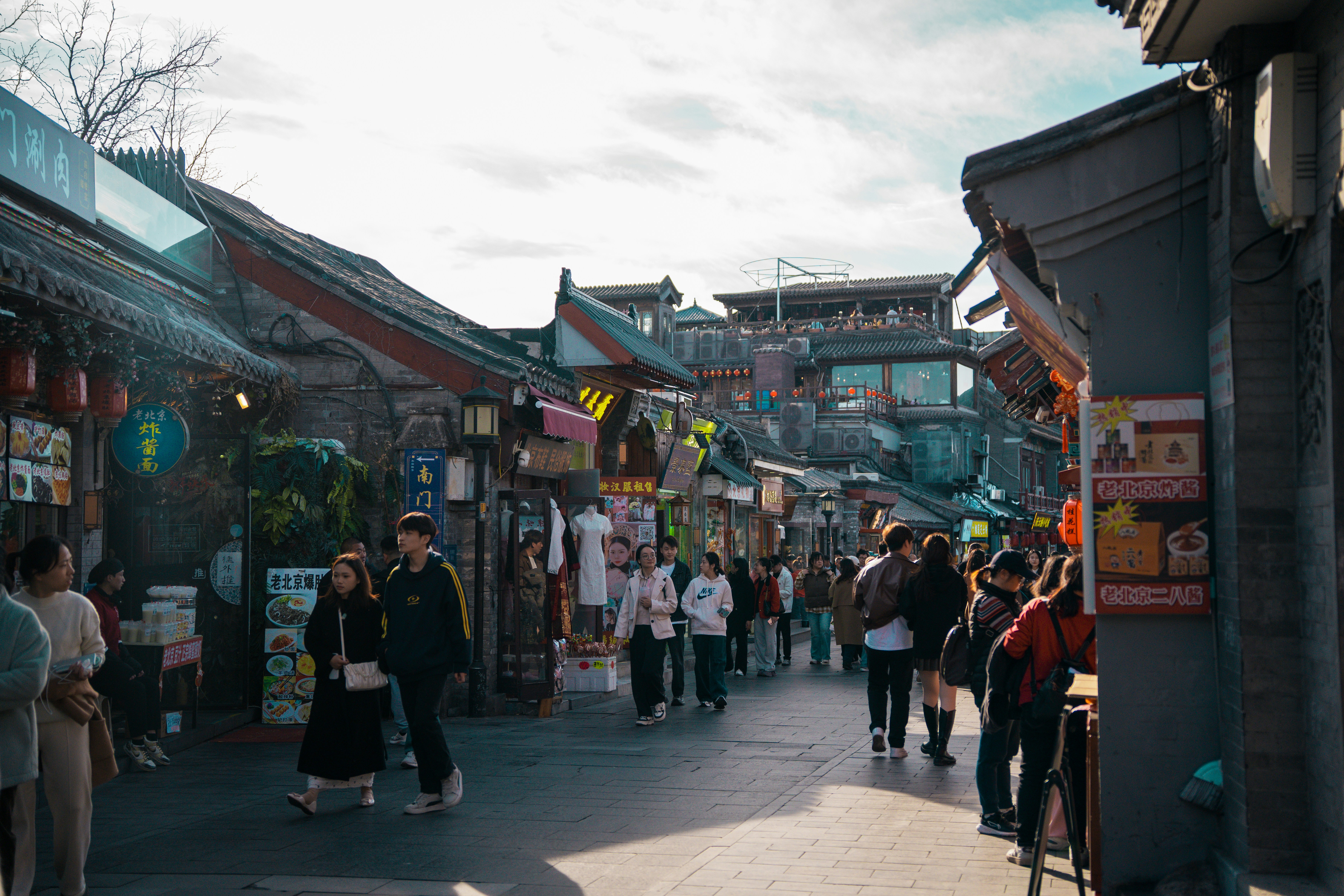 outdoor Chinese market 