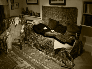 Chapter-1.Lenny-on-FREUDS_SOFA-Antique-300x225.png