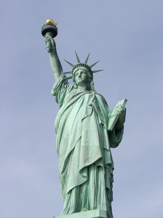 Uma foto da Estátua da Liberdade.