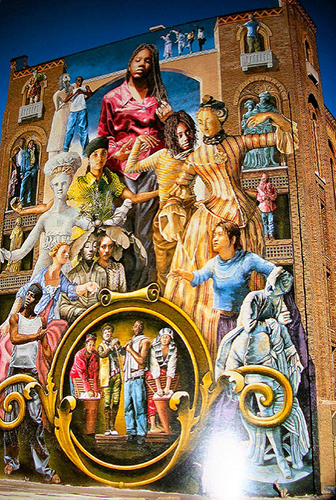 The Common Threads mural in Philadelphia.