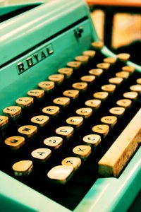 Máquina de escribir vieja