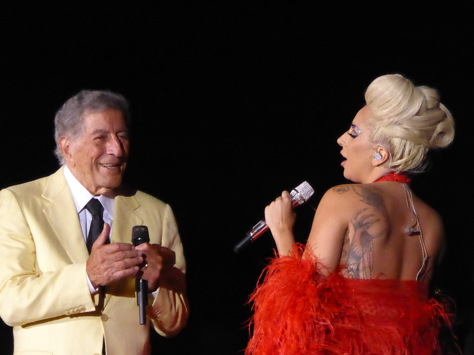 Lady Gaga y Tony Bennett actuando en el North Sea Jazz Festival